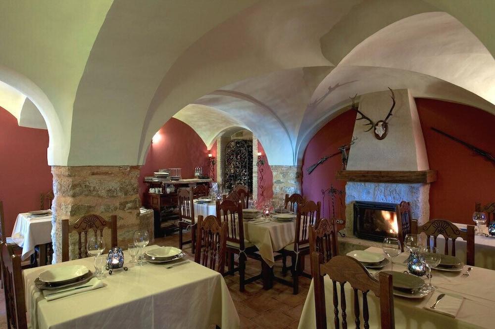La Posada Del Canal Villanueva de San Mancio Luaran gambar