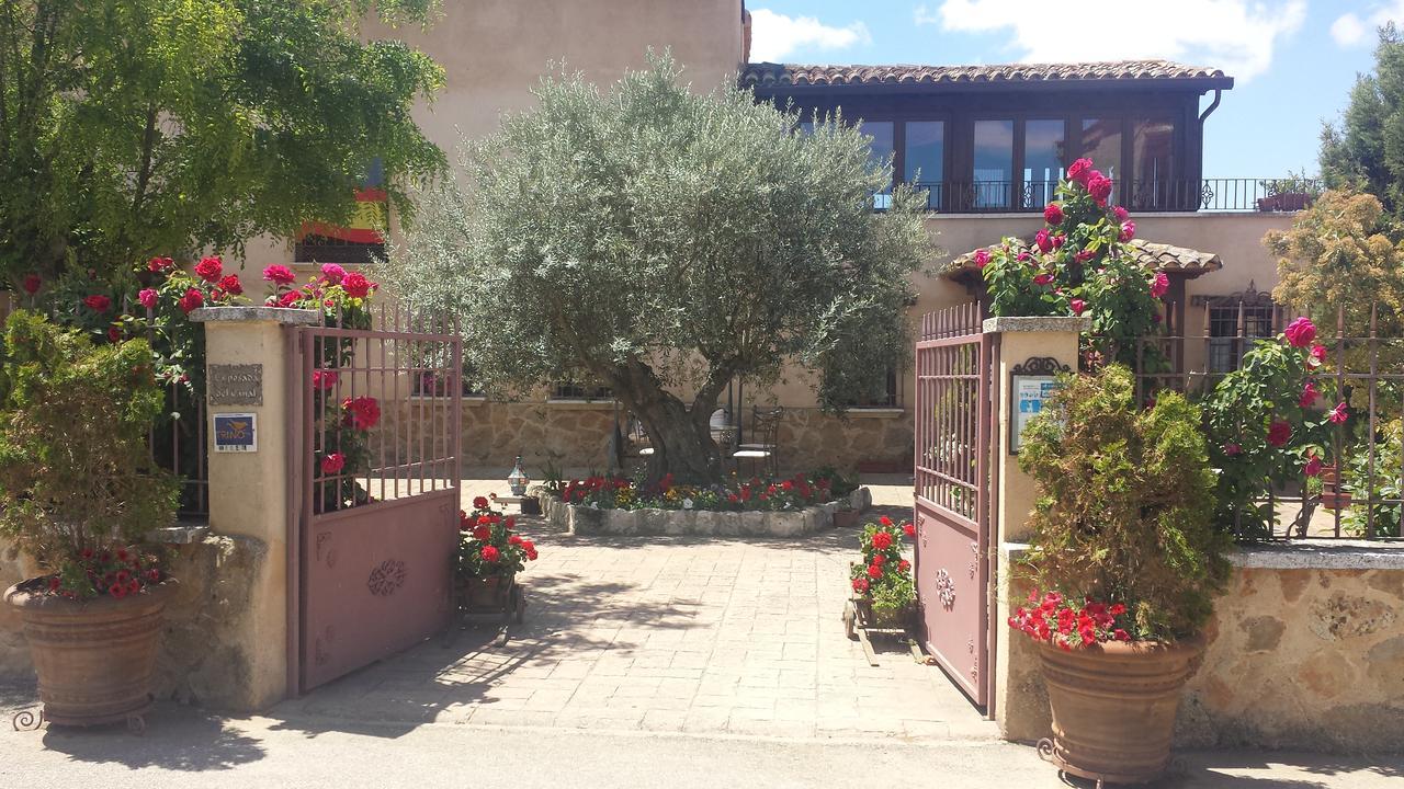 La Posada Del Canal Villanueva de San Mancio Luaran gambar